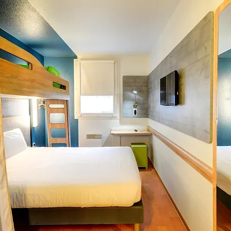 호텔 Ibis Budget Malmaison 2*