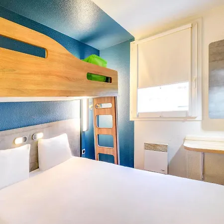Hotel Ibis Budget Malmaison 2*