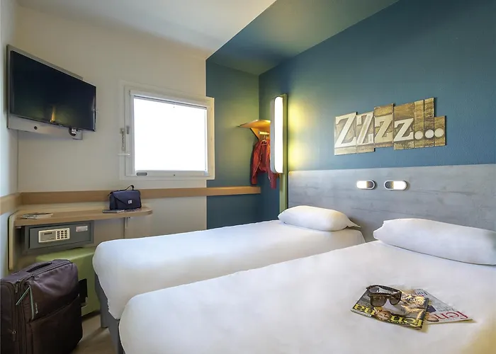 Отель Ibis Budget Malmaison 2*