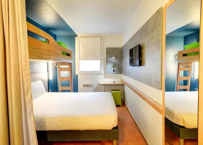 Hotel Ibis Budget Malmaison 2*